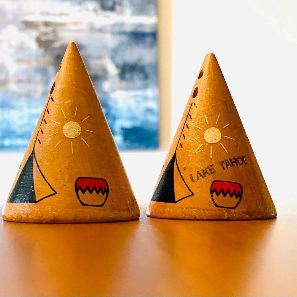 Vintage Wooden Tee Pee Pipe Tahoe Salt & Pepper Shakers Hand Painted